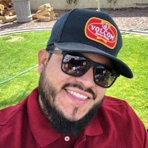 Meet your Posher, Javier jose